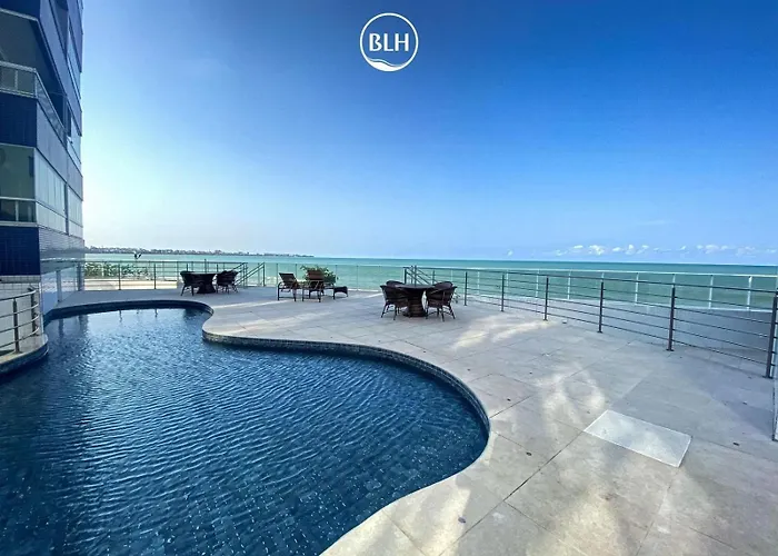 Bela Hospedagem-Flat c/ 2 Suítes e wifi - Pé na areia no Bessa