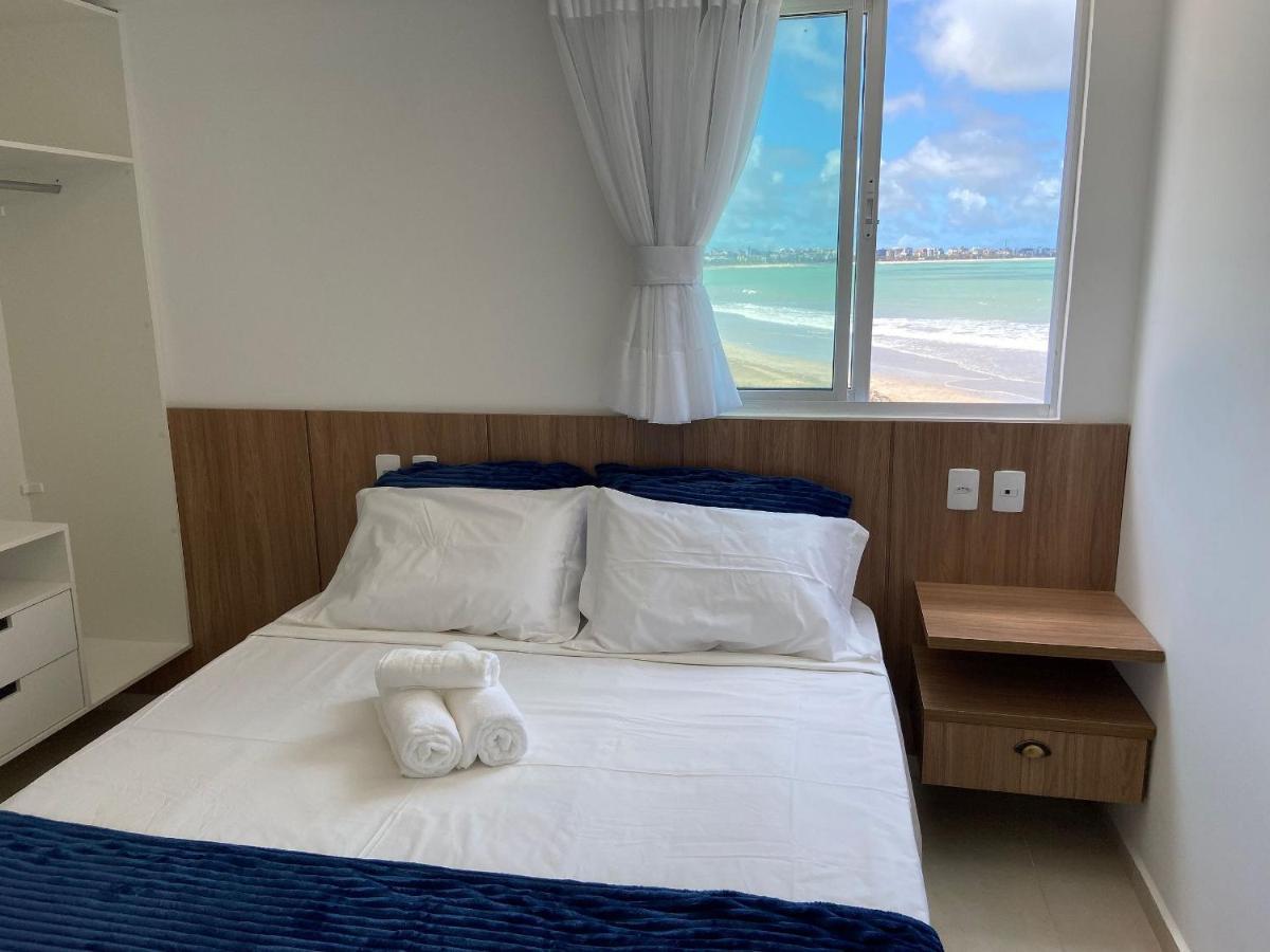 Bela Hospedagem-flat C/ 2 Suítes E Wifi - Pé Na Areia No Bessa *